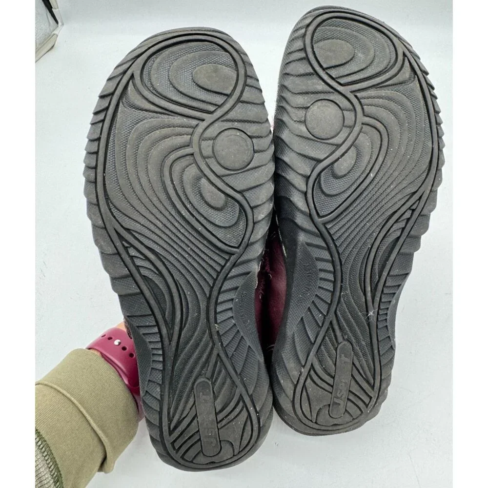 Jsport Womens Blair Slip-On Comfort Shoes Size 8M Maroon Cozy Memory Foam Winter - Picture 13 of 13